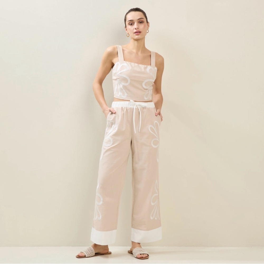 Premium Boutique Floral Embroidered Linen/Cotton Set